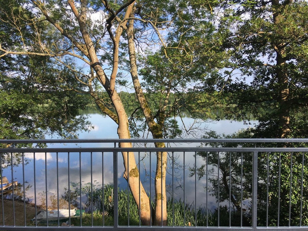 Phantastischer Seeblick vom Gutshaus Woserin // &copy; Gutshaus Woserin / Sabine Puschmann