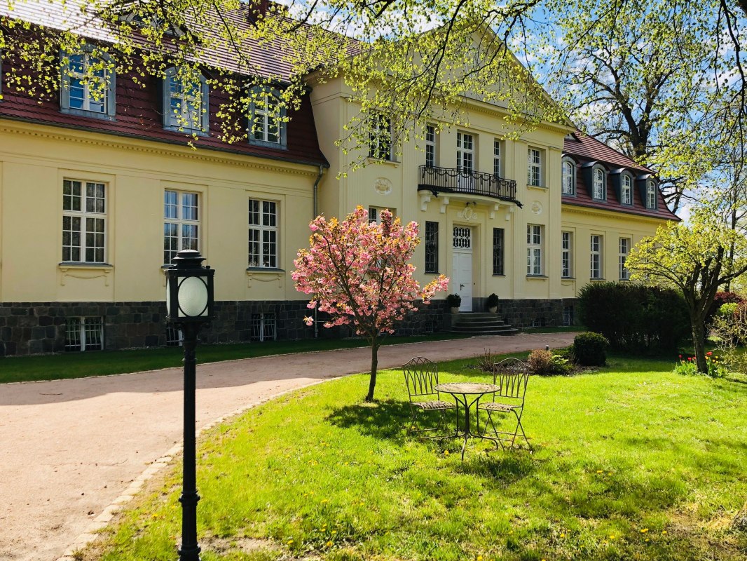 Herzlich willkomen im Gutshaus Gevezin! // © Gutshaus Gevezin Herzlich willkomen im Gutshaus Gevezin! // © Gutshaus Gevezin
