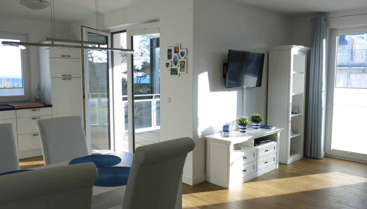 Moderner Wohnbereich der Ferienwohnung Schwalbennest in Juliusruh, © Cordula Schubert