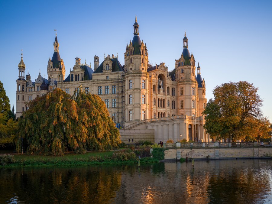 Schloss Schwerin Herbst, © Udo Tanske
