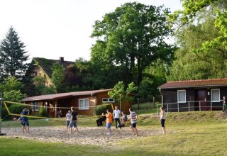 Schatzsuche auf dem Kellerberg. // © Zebef e.V. Schatzsuche auf dem Kellerberg. // © Zebef e.V.
