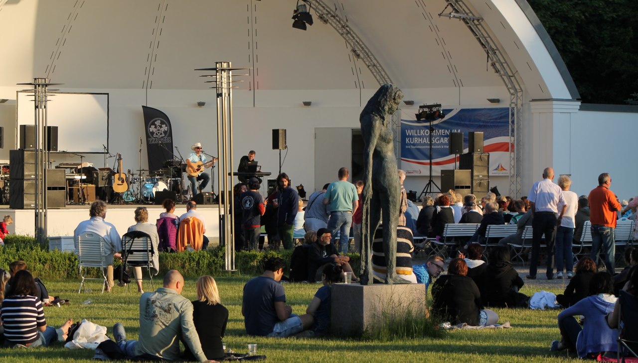 film-muziek-rock-revue-in-de-kurhuistuin, © Agentur Kulturmeer film-muziek-rock-revue-in-de-kurhuistuin, © Agentur Kulturmeer