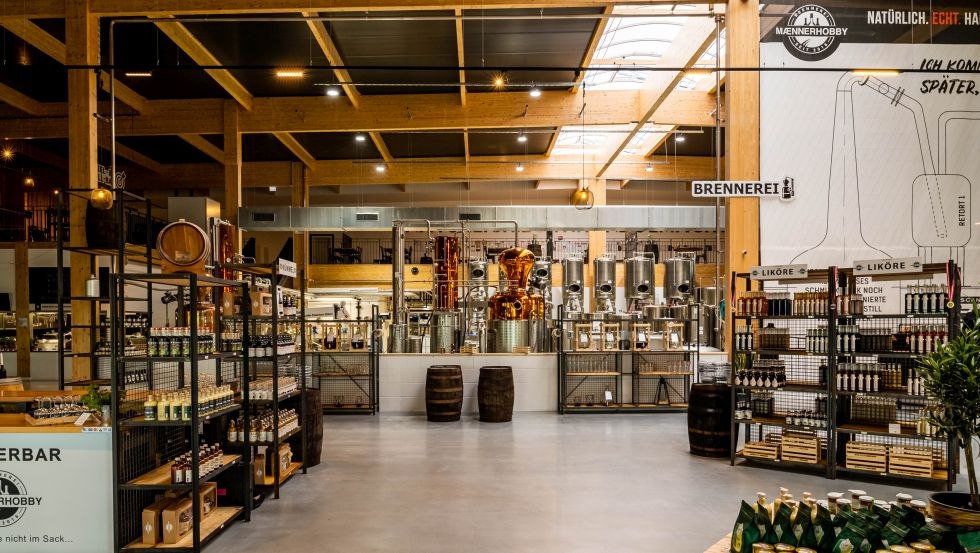 Onze winkel in de grootste experience distilleerderij & brouwerij van Duitsland // &copy; Erste M&AElig;NNERHOBBY GmbH