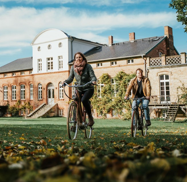 Herrenhäuser auf zwei Rädern erleben, © 1000seen.de Herrenhäuser auf zwei Rädern erleben, © 1000seen.de