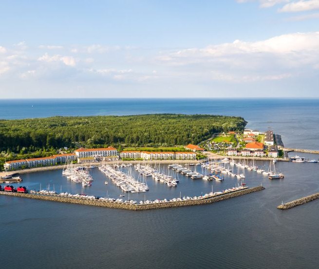 Luchtfoto van de YachtWelt Wei&szlig;e Wiek // &copy; Moritz Kertzscher