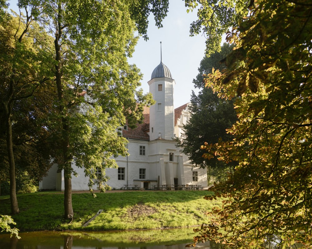 Quilow waterburcht // © Wasserschloss Quilow/Philipp Meuser Quilow waterburcht // © Wasserschloss Quilow/Philipp Meuser