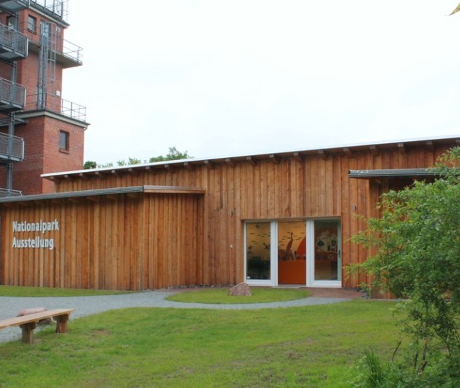 Tentoonstellingsgebouw Barh&ouml;ft am Turm // &copy; K. B&auml;rwald