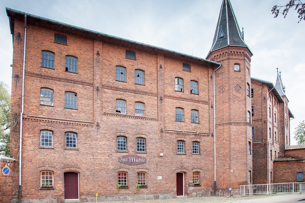 die Wassermühle Bützow von der Straßenseite aus // © Frank Burger die Wassermühle Bützow von der Straßenseite aus // © Frank Burger