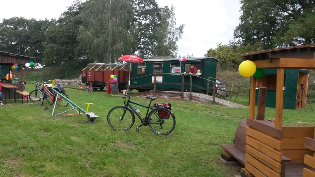 Haltepunkt Uhlenhorst mit Imbiss und Rastplatz, &copy; Angelika Michaelis