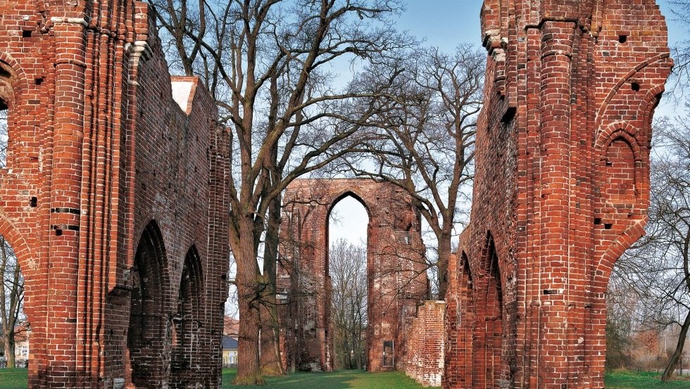 Wahrzeichen Greifswalds und zu Weltruhm gelangt durch Romantiker Caspar David Friedrich: Die Klosterruine Eldena // © MV-T/Grundner Wahrzeichen Greifswalds und zu Weltruhm gelangt durch Romantiker Caspar David Friedrich: Die Klosterruine Eldena // © MV-T/Grundner