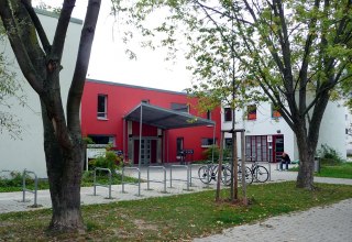 Au&szlig;enansicht des Geb&auml;udes in der Gorkistra&szlig;e, &copy; Sabrina Wittkopf-Schade