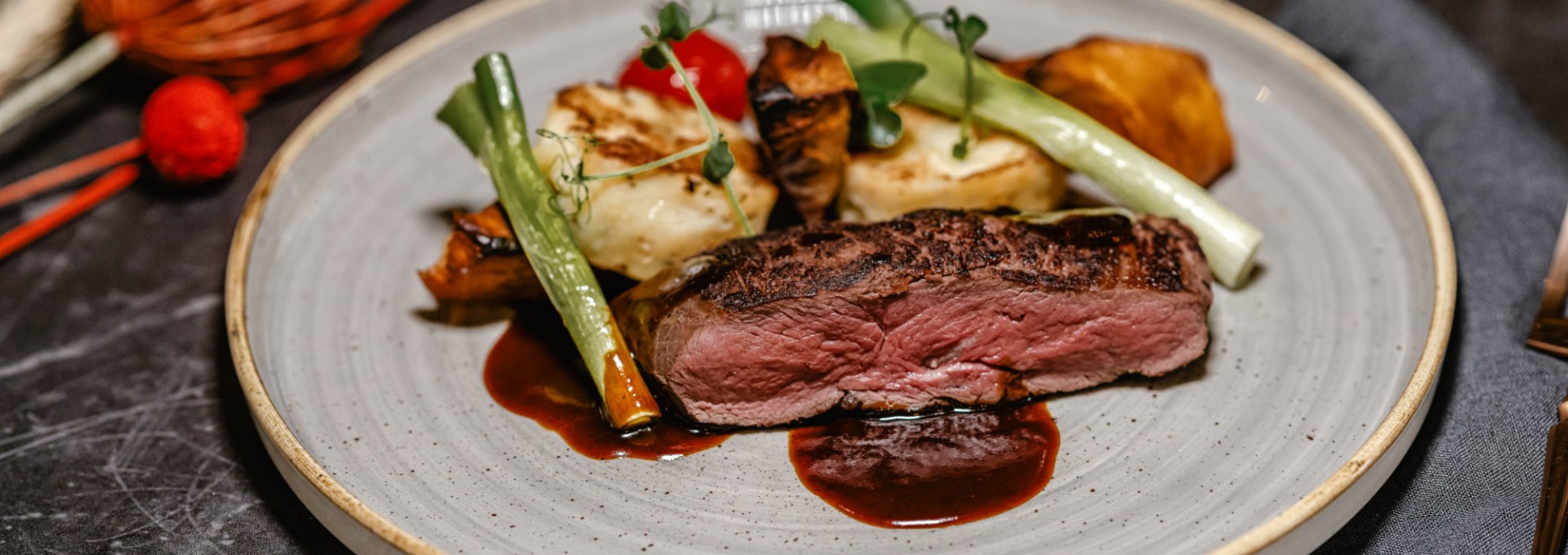 Sei-Gast-2026_DAS-AHLBECK_Kulinarik-Düne-48_C_DAS-AHLBECK (9), © DAS AHLBECK Sei-Gast-2026_DAS-AHLBECK_Kulinarik-Düne-48_C_DAS-AHLBECK (9), © DAS AHLBECK