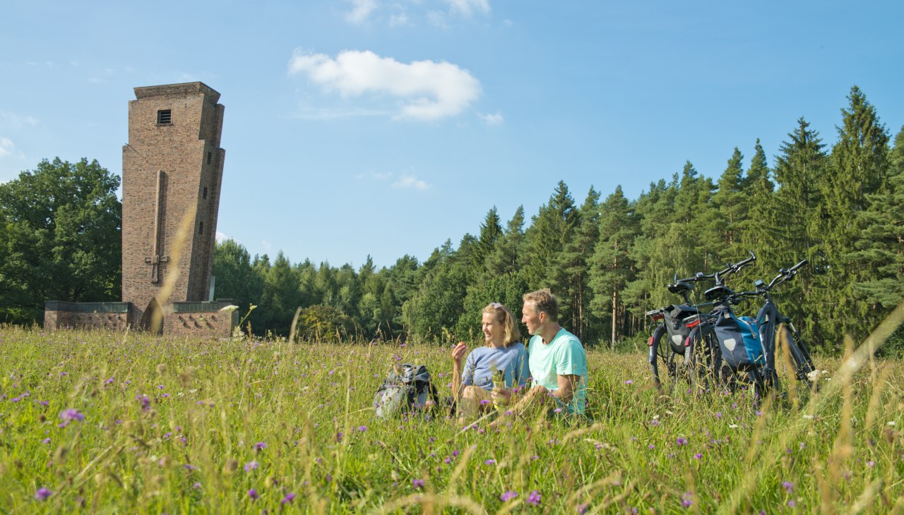 Rast am Ehrenmal in den Heidbergen, &copy; Christin Dr&uuml;hl