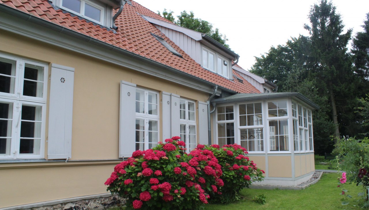 Pfarrhaus Wusterhusen mit st&auml;ndiger Ausstellung Karl Lappe, &copy; Josephin Bock