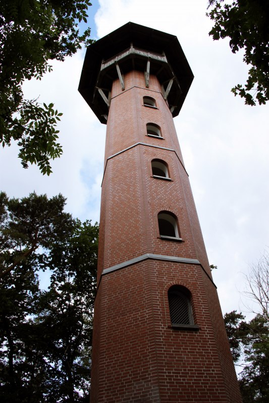 Der Aussichtsturm auf dem J&ouml;rnberg // &copy; TI Krakow am See