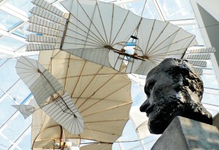 Der Traum vom Fliegen mit dem Lilienthalgleiter // © Wittig Der Traum vom Fliegen mit dem Lilienthalgleiter // © Wittig