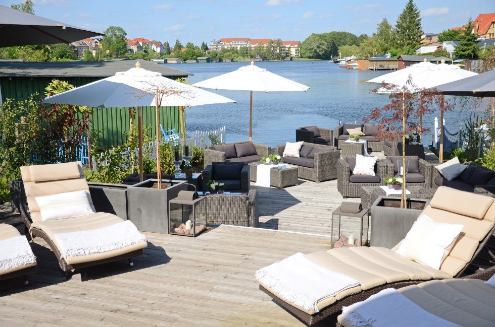Kraft schöpfen und Köstlichkeiten genießen vor der Malchower Traumkulisse // © Hotel Rosendomizil, Malchow Kraft schöpfen und Köstlichkeiten genießen vor der Malchower Traumkulisse // © Hotel Rosendomizil, Malchow