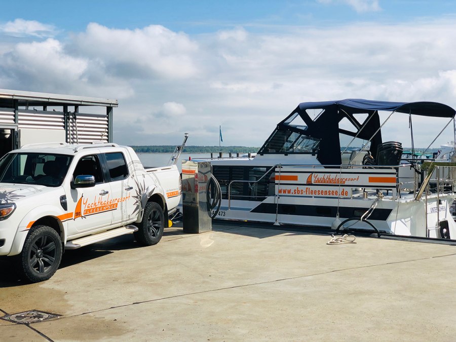 SBS Yachthafenresort Fahrzeuge, © Claudia Kratz