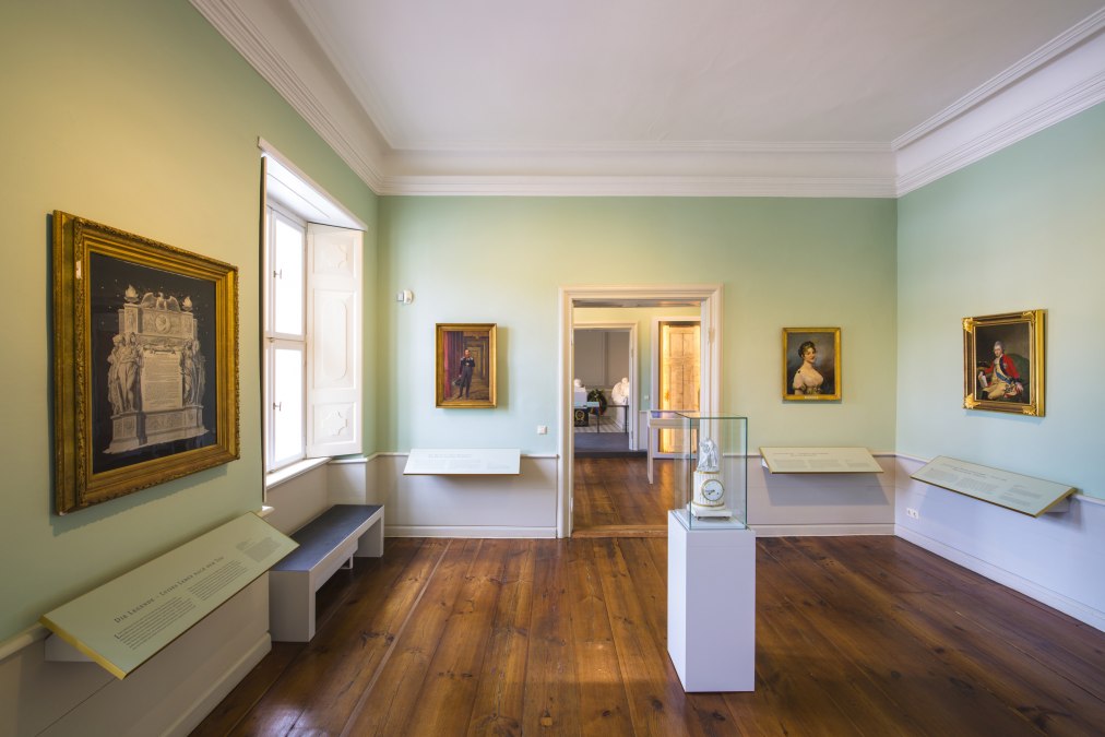 Museum Luisengedenkst&auml;tte im Schloss Hohenzieritz, &copy; SSGK MV / Timm Allrich