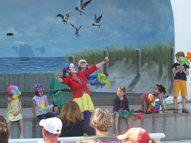 Clown altviool, &copy; Clownin_Viola_Julia_Wegehaupt.jpeg