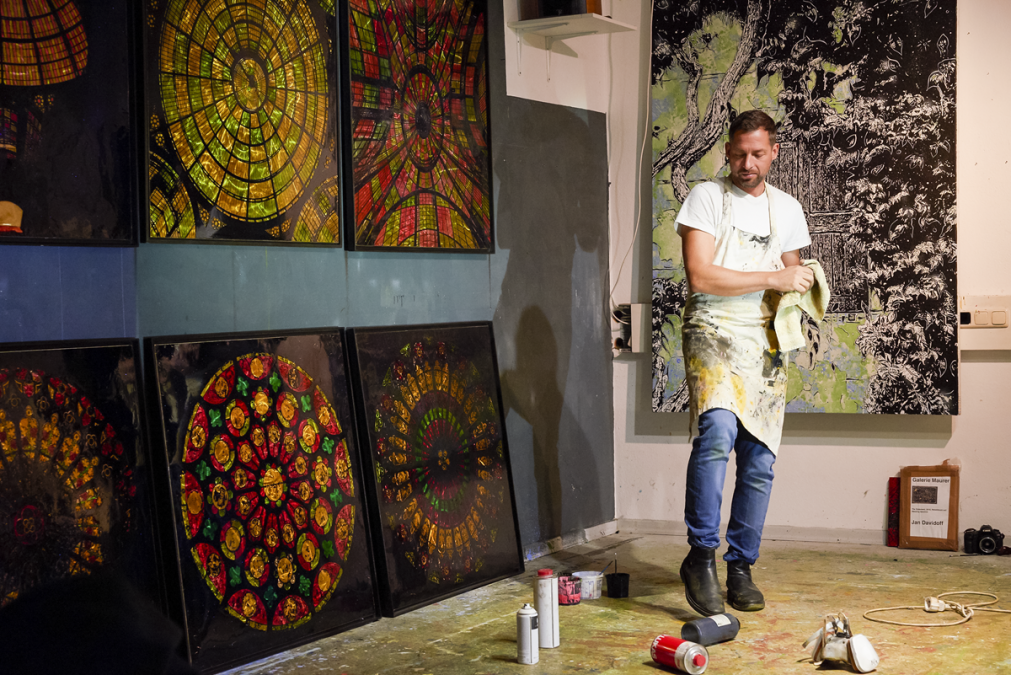 Der Maler Jan Davidoff in seinem Atelier, © Corinna Brix Der Maler Jan Davidoff in seinem Atelier, © Corinna Brix