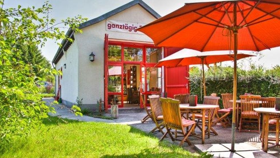 Stra&szlig;enansicht des Feuerwehrhauses, &copy; Baltic Media