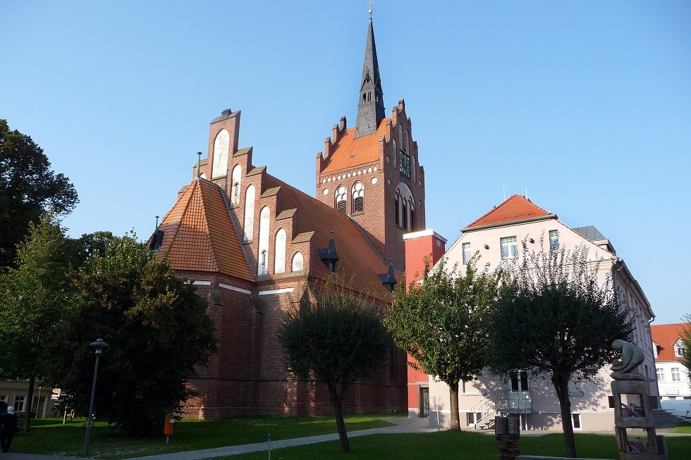 Kirche und Rathaus der Stadt Usedom // &copy; Sabrina Wittkopf-Schade