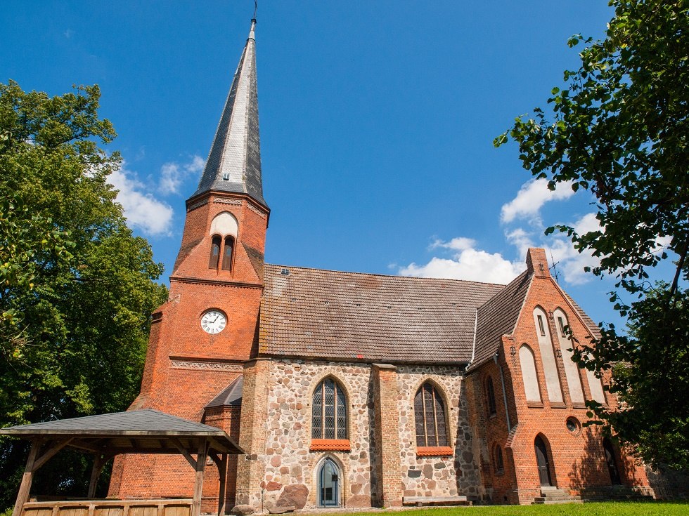 Kirche von der Südseite // © Frank Burger Kirche von der Südseite // © Frank Burger