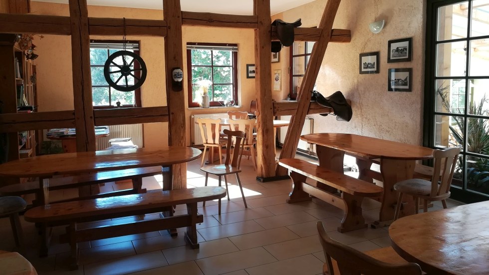 Eetkamer, &copy; Luise Beaumont