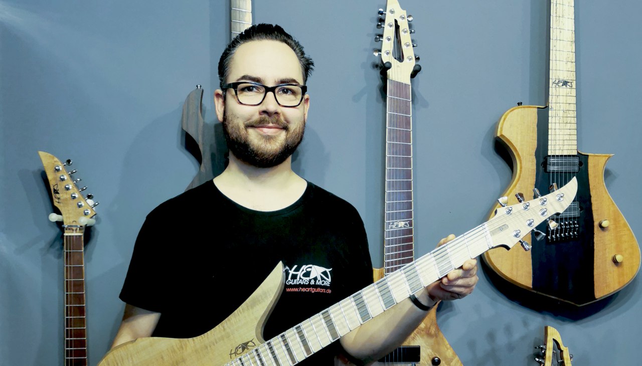 Zupfinstrumentenmacher Florian Hellweg, © Florian Hellweg Zupfinstrumentenmacher Florian Hellweg, © Florian Hellweg