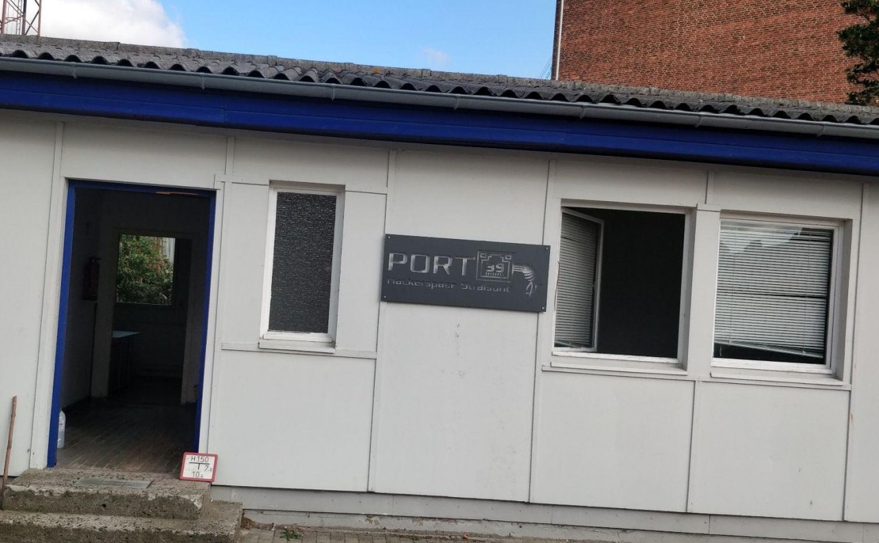 Buitenaanzicht van de Hackspace Stralsund van Port39 // Chaos Computer Club Stralsund // &copy; Port39 e.V.