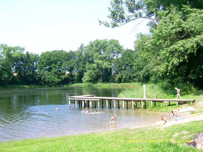 Badesee in Thelkow // © Amt Tessin Badesee in Thelkow // © Amt Tessin