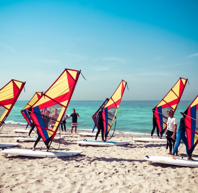 Windsurfkurs Ostsee LOOP IN Gruppen Anfängerkurs // © Plamen Solzer Windsurfkurs Ostsee LOOP IN Gruppen Anfängerkurs // © Plamen Solzer