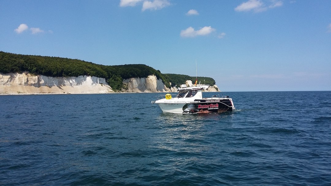 Kutterfisch GUIDINGTOUREN bieten bleibende Angelerlebnisse auf der Ostsee und dem Bodden, © Kutter- und Küstenfisch Rügen GmbH