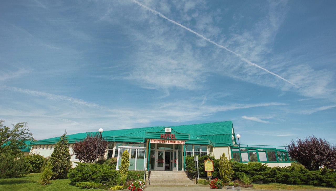 Hoteleingang, © @EHRINGHAUS Hoteleingang, © @EHRINGHAUS