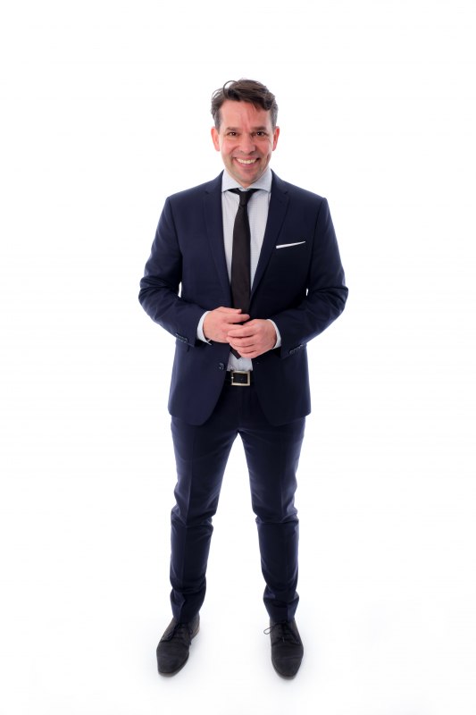 Moderator Juri Tetzlaff., &copy; TOG (Foto: Johanna Gemenetzi)