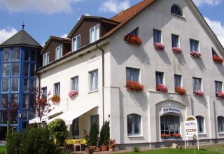 Das Hotel Christinenhof - der perfekte Ausgangspunkt für Ihre Stadt-, Shopping- und Sightseeingtouren // © Hotel Christinenhof / Leuchtemann Das Hotel Christinenhof - der perfekte Ausgangspunkt für Ihre Stadt-, Shopping- und Sightseeingtouren // © Hotel Christinenhof / Leuchtemann