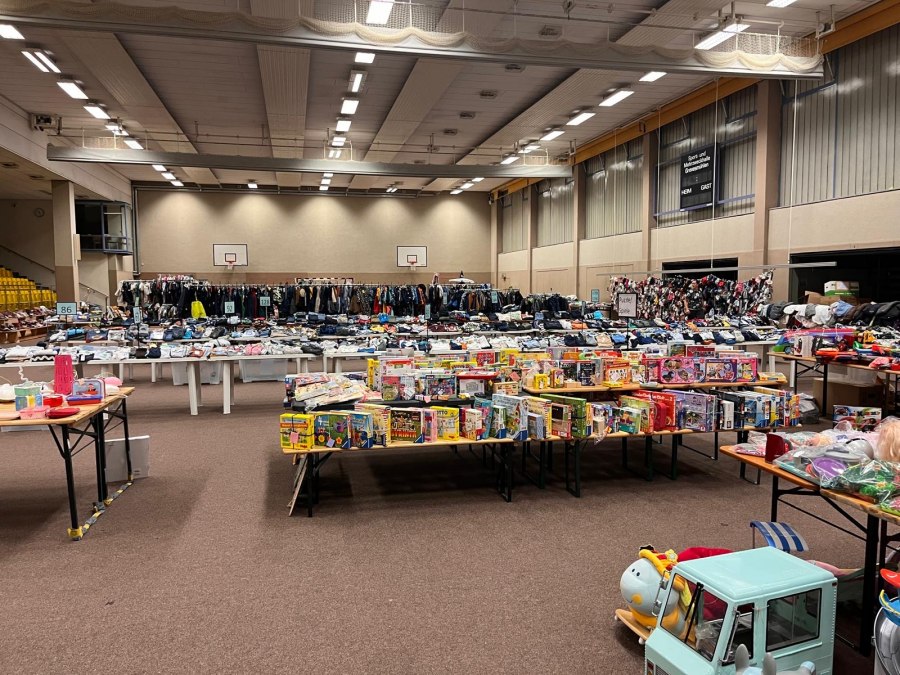 Kinder- und Nummernflohmarkt Grevesmühlen, © Kinder- und Nummernflohmarkt Grevesmühlen Kinder- und Nummernflohmarkt Grevesmühlen, © Kinder- und Nummernflohmarkt Grevesmühlen