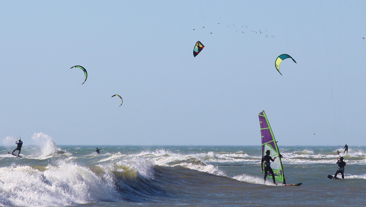 Kitesurfen und Windsurfen, Ostsee, Usedom // © Schöne Freizeit Kitesurfen und Windsurfen, Ostsee, Usedom // © Schöne Freizeit