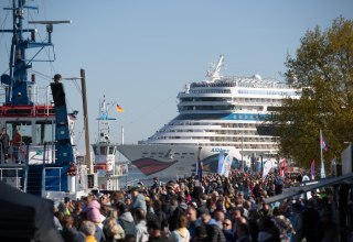 Auslaufen bei der Port Party Warnem&uuml;nde // &copy; Christiane Zenkert