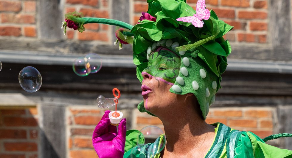 &copy; Hans-Peter Kr&uuml;ger