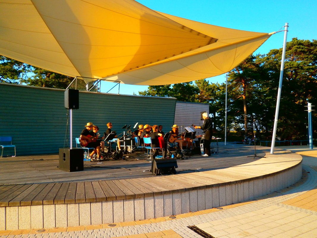 &copy; HeisseDraehteInZempinJPG