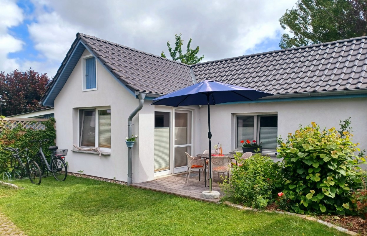 Terras FeWo Vuurtoren // &copy; Heuser