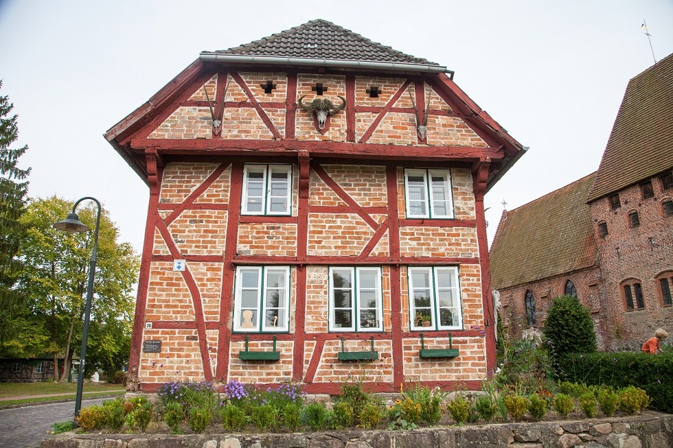 Das historische Gebäude wird heute von einer Familie bewohnt. // © Frank Burger Das historische Gebäude wird heute von einer Familie bewohnt. // © Frank Burger