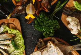 Großes Fischbuffet 2026 // © www.freepik.com Großes Fischbuffet 2026 // © www.freepik.com