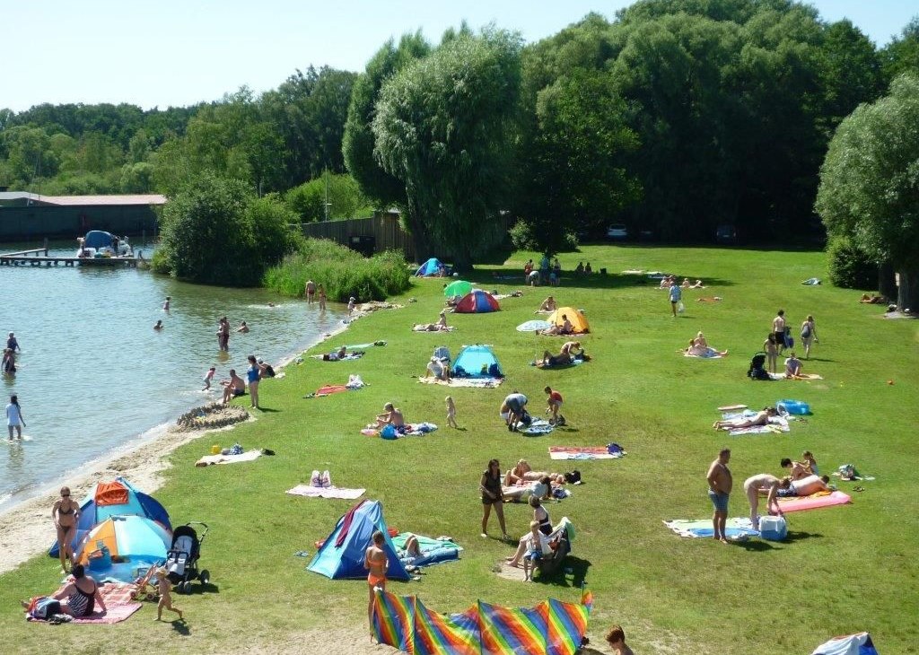 Volksbad Liegewiese, © Stadt Waren (Müritz) Volksbad Liegewiese, © Stadt Waren (Müritz)