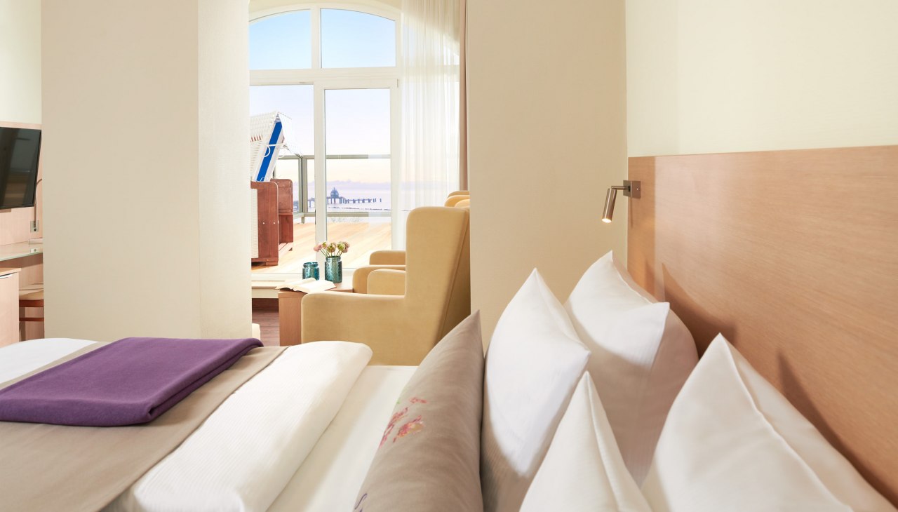 Comfortzimmer mit Ostseeblick und Balkon, © GbR Burwitz Pocha Comfortzimmer mit Ostseeblick und Balkon, © GbR Burwitz Pocha