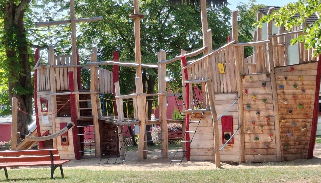 Spielplatz Canow, &copy; Amt Mecklenburgische Kleinseenplatte