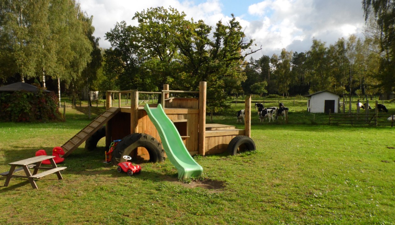 Spielplatz, &copy; H. Terpsta