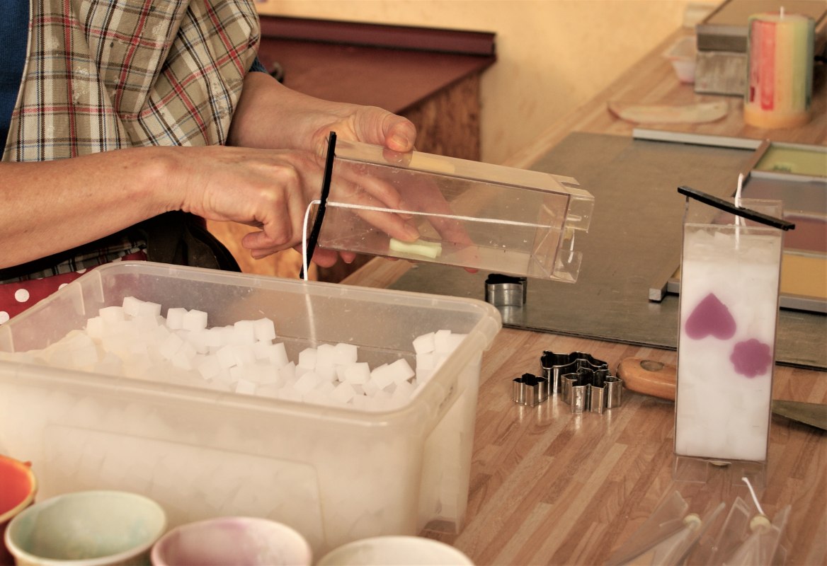 Ontwerp je eigen gepersonaliseerde kaarsen // &copy; Ferienpark Seehof